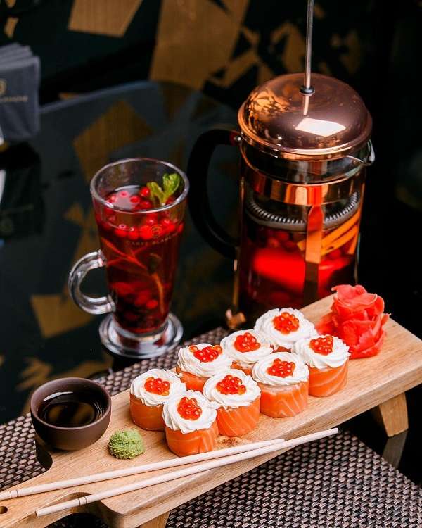 Лаунж-рестобар Carte Blanche