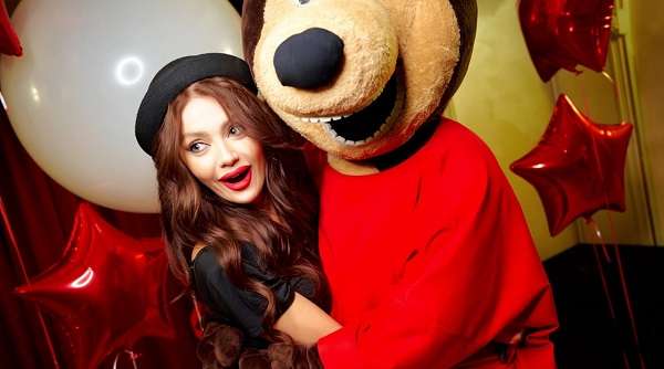 Караоке Ухо и Медведь на Курмангазы