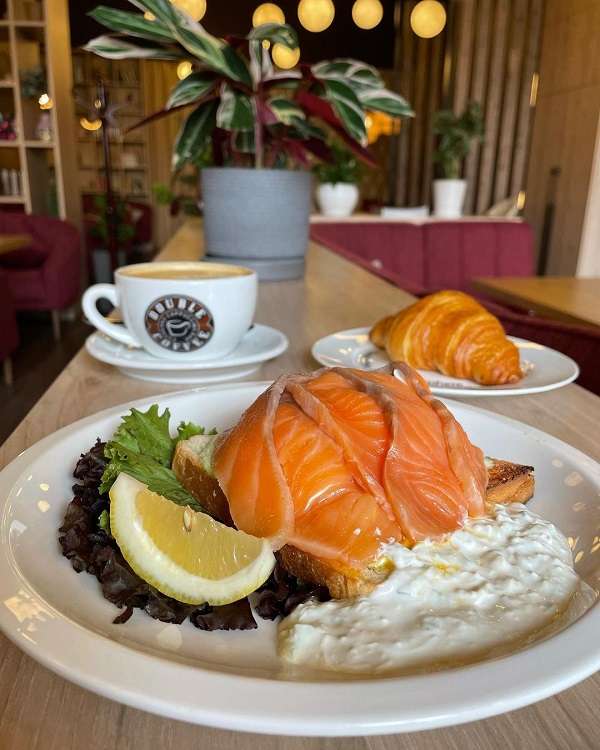 Городской ресторан Double Coffee