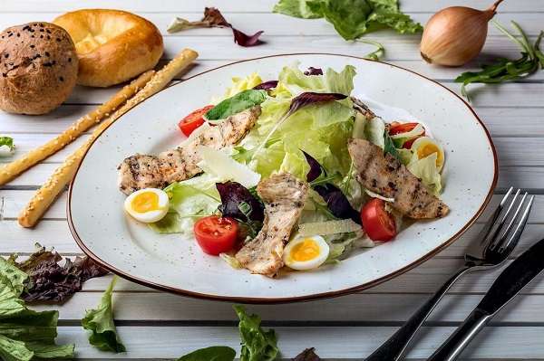 Боулинг-бар Крапива