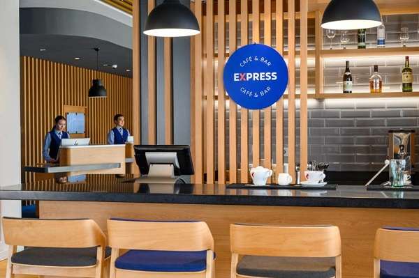 Холидей Inn Express на Сейфуллина