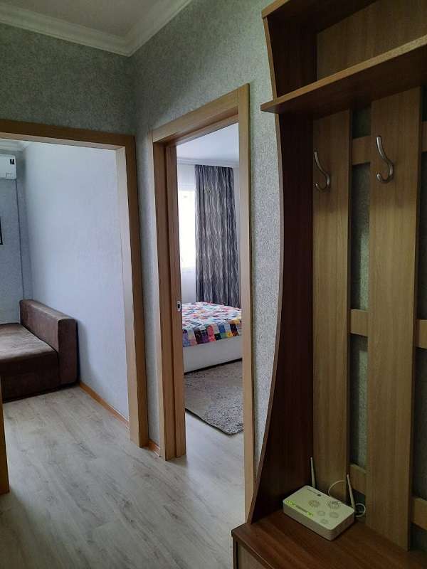 1х комнатная квартира на Иманбаевой