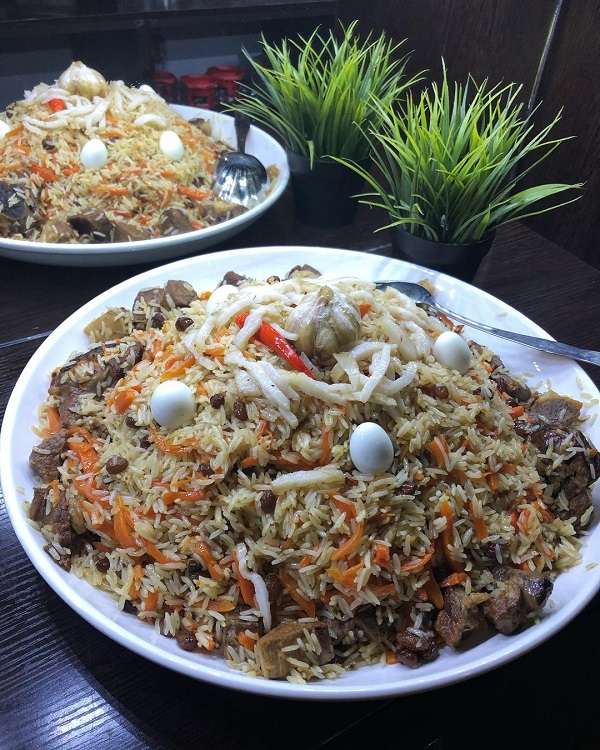 Халал кафе Ай-Ару закрыто