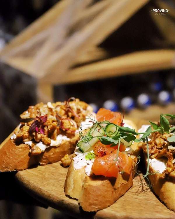 Бар-винотека PROVINO Wine Bar & Store 