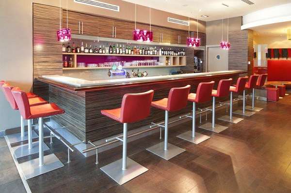 Holyday Inn Almaty на день