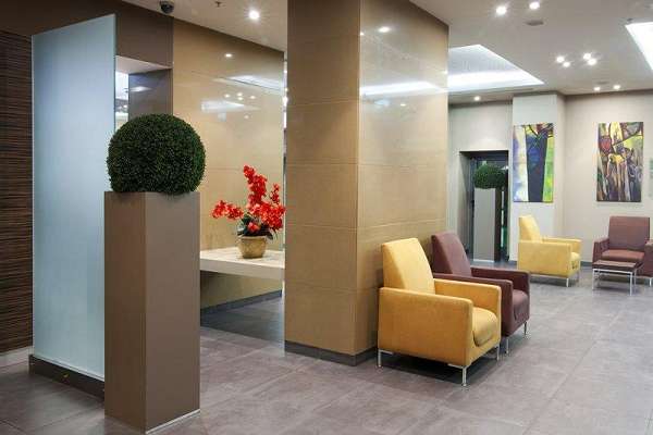 Holyday Inn Almaty на день