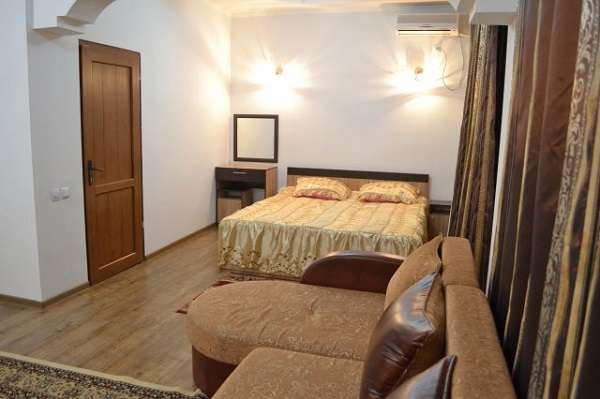 Недорогой отель Kuze посуточно