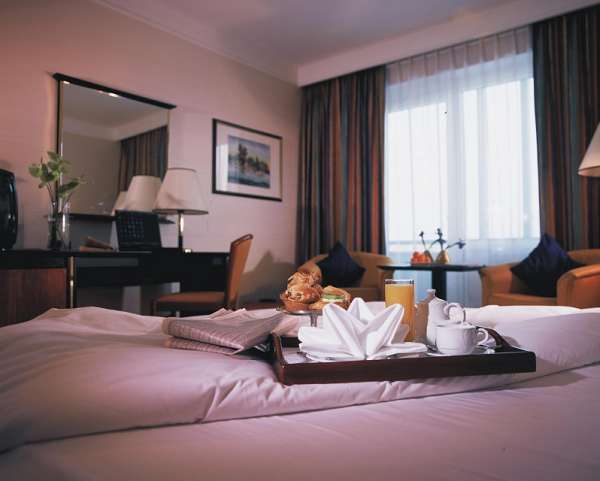 Rahat Palace Hotel - недалеко от посольства России