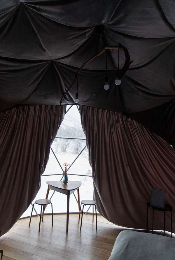 Панорамные стеклянные домики BubbleGumView