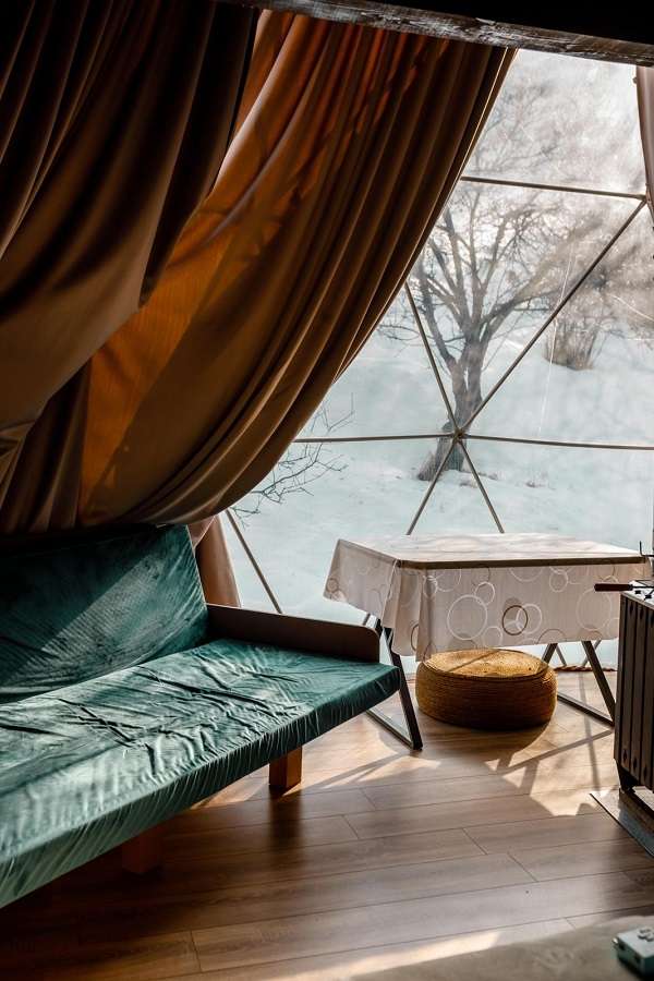 Панорамные стеклянные домики BubbleGumView