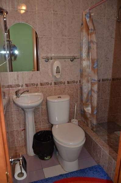 Дешевая Гостиница Тахар ЖД Вокзал 2