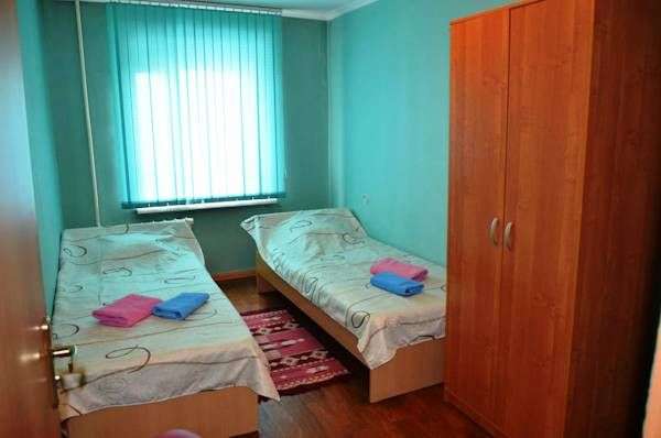 Дешевая Гостиница Тахар ЖД Вокзал 2