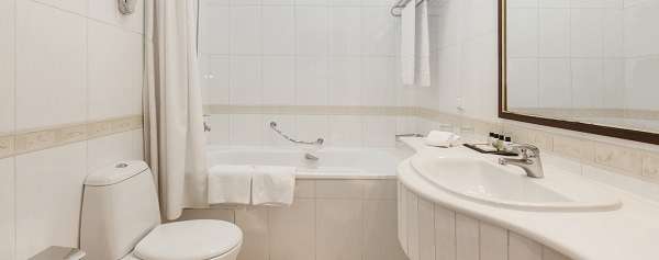 Гостиница Тянь-Шань (Гранд-отель) на Богенбай Батыра