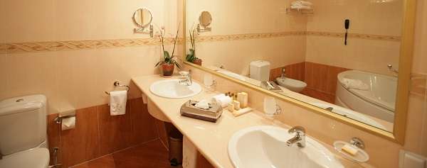 Гостиница Тянь-Шань (Гранд-отель) на Богенбай Батыра