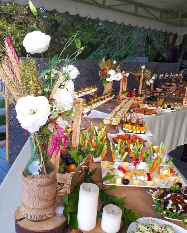 Летний панорамный ресторан Red Rhino закрыто до весны