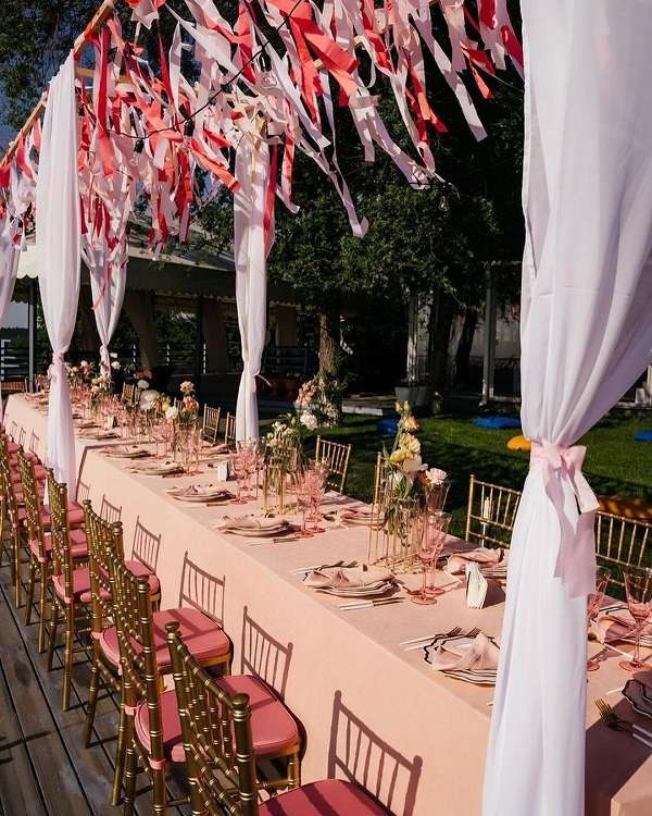 Летний панорамный ресторан Red Rhino закрыто до весны