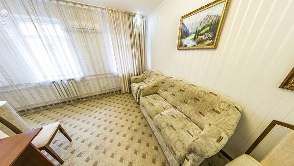 Гостиница Жастар в центре