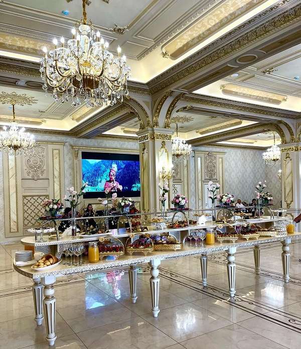 Зал Торжеств Louvre Ball Room