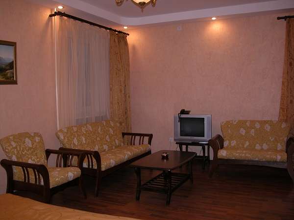 Гостиница Меркурий и К на ночь