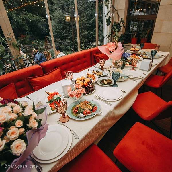 Кафе Карлыгаш