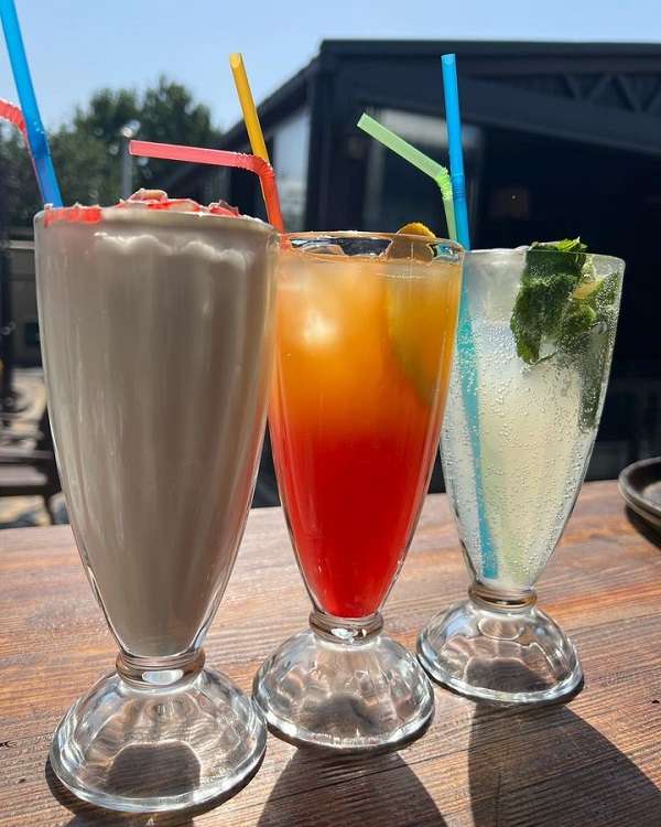 Кафе Гламур на Хмельницкого (семейное кафе)