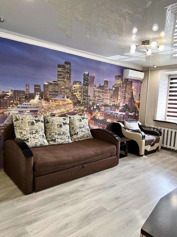 Квартира посуточно в центре (может разместиться 3 человека)