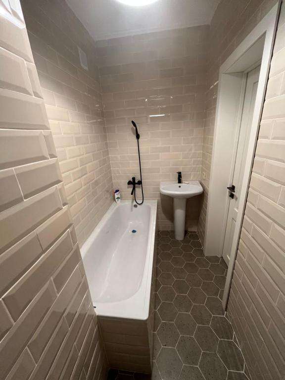 Двухкомнатная квартира на Назарбаева