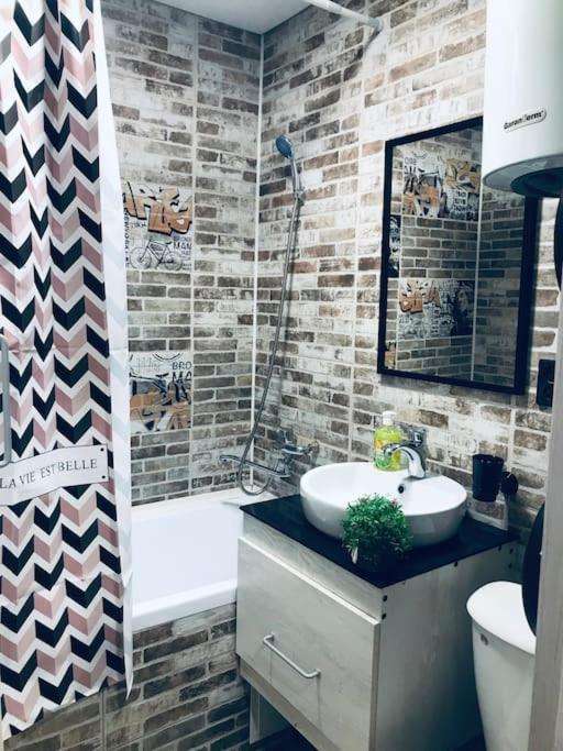 Квартира в стиле лофт для гостей Караганды