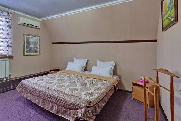 Частный Дом Mountain Garden & SPA с бассейном