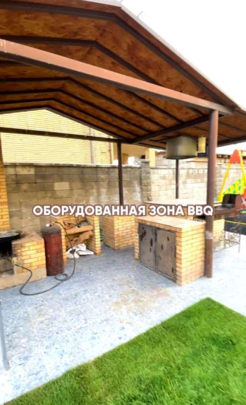 Особняк в горах с теплым бассейном