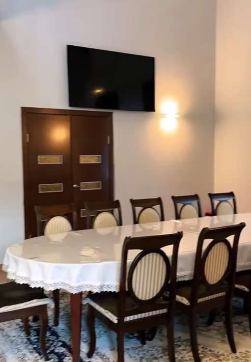 Особняк в горах с теплым бассейном