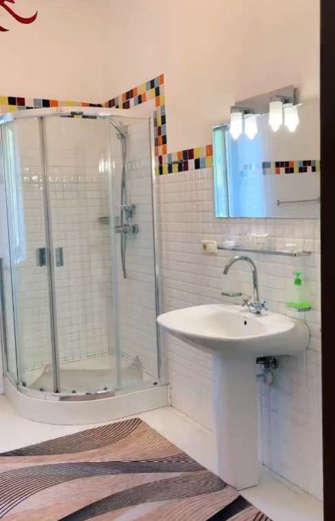 Особняк в горах с теплым бассейном