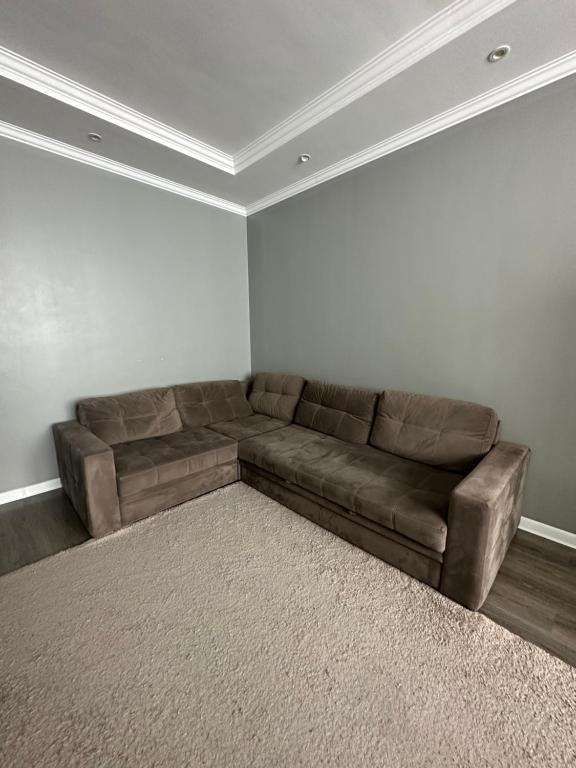 Двухкомнатная квартира на Солодовникова