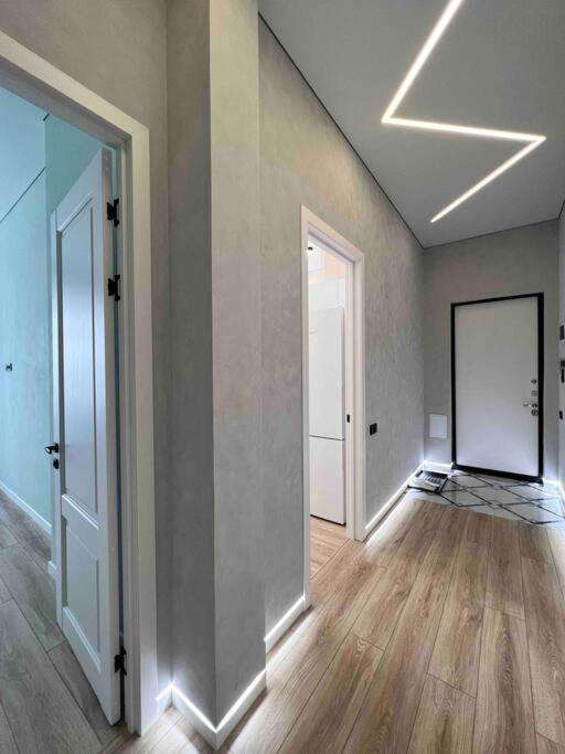 Двухкомнатная квартира на Достык