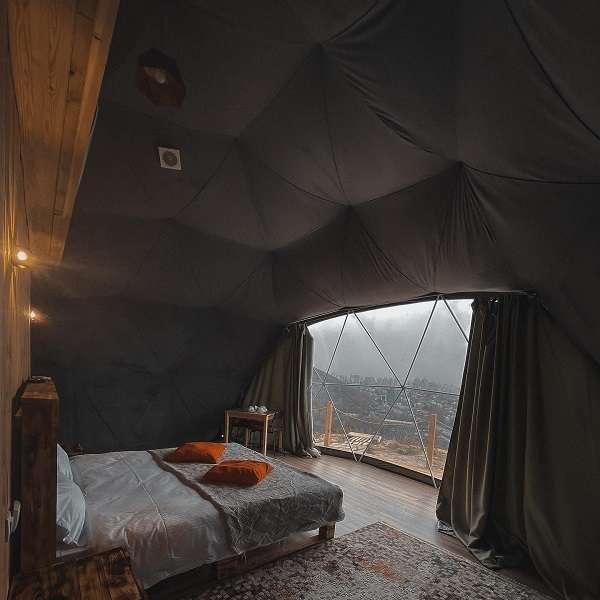 Глэмпинг с панорамным видом на город Menin house