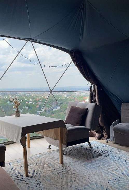 Глэмпинг с панорамным видом на город Menin house