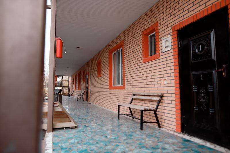 RADIAN Кондиционер есть. Горячие источники!!!😇 5 классных бассейна, крытый бассейн, сауна, столовая, зона барбекю, караоке, детская площадка. Будние дни 9000. Выходные 15000 с завтраком