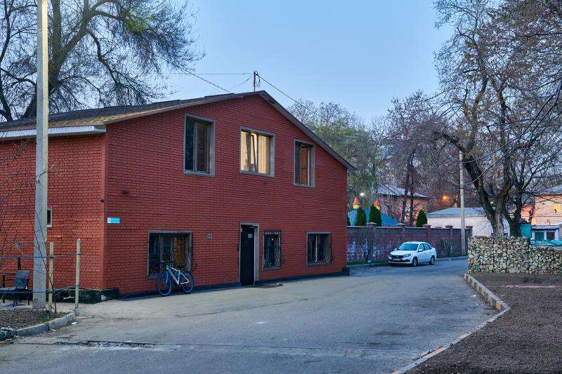 Central Hostel - Посольство России и Центральная больница