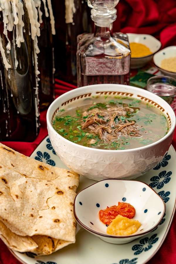 Грузинский современный ресторан EZO