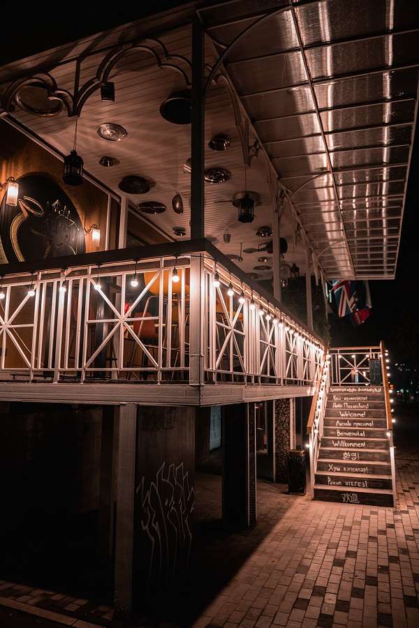 Грузинский современный ресторан EZO