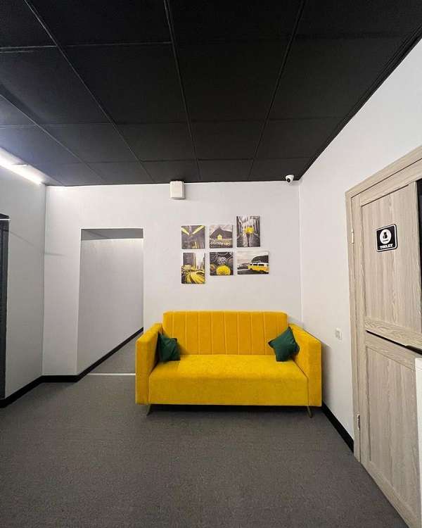 Hotel Hostel House на левом берегу