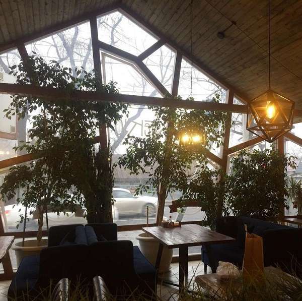 Кафе Стекло рядом Тойота и Субару центры