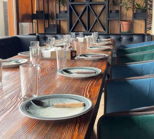 Кафе Стекло рядом Тойота и Субару центры