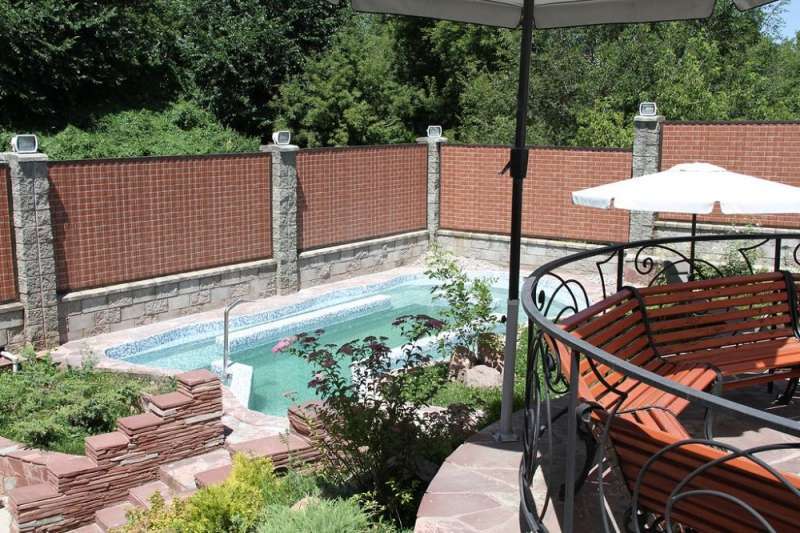 Reykjavik Besqainar Resort