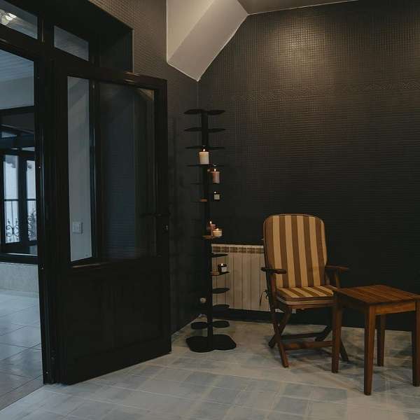 Шикарный дом Nero Bianca Chalet с бассейном