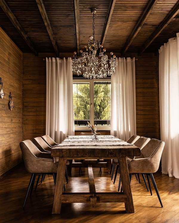 Шикарный дом Nero Bianca Chalet с бассейном