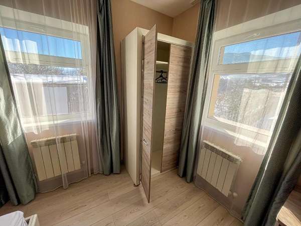 Гостиница в Каскелене Resident Hotel рядом с трассой