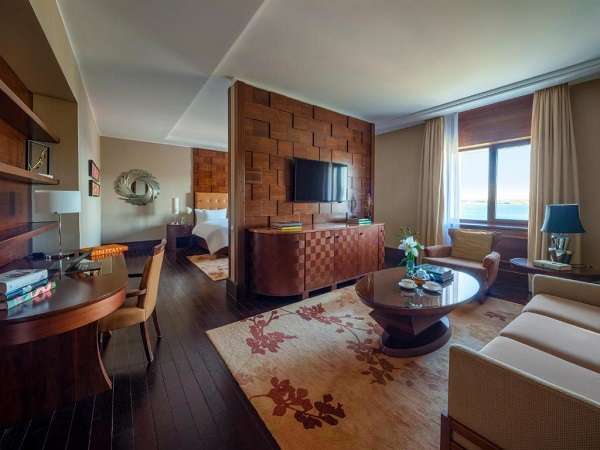 Rixos and Cash Ville Casino