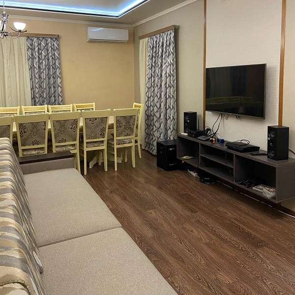 Аренда дома с бассейном Di house