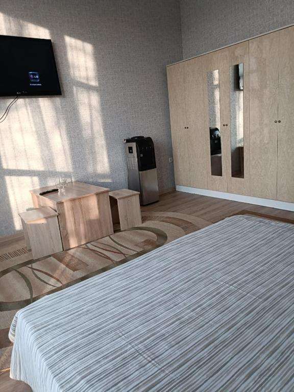 Отель Ровный рядом с Больницей